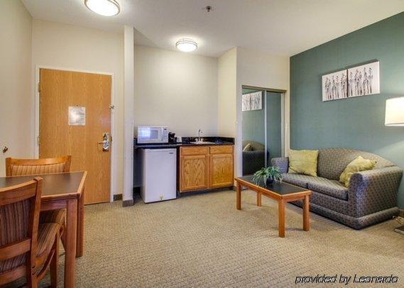Sleep & - Quad Cities Hotel