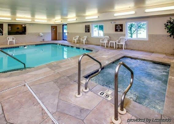 Hotel Sleep & - Quad Cities